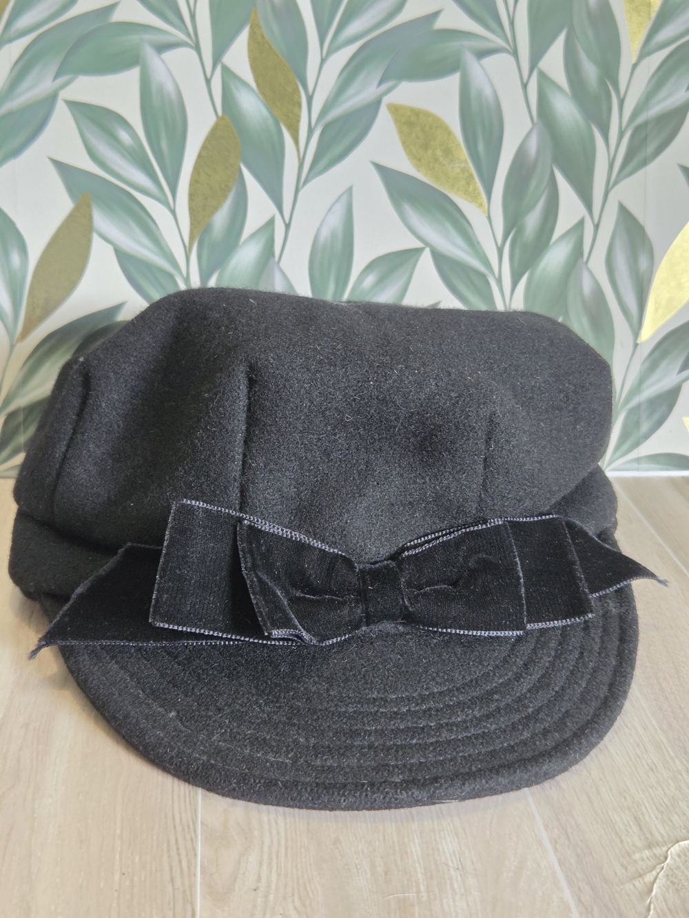 Studio Kokin New York Black Wool Felt Newsboy Cap Hat Velvet Bow Satin Lined 8"